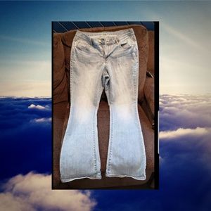 Old Navy Curvy Profile Bootcut Jeans - Mid Rise